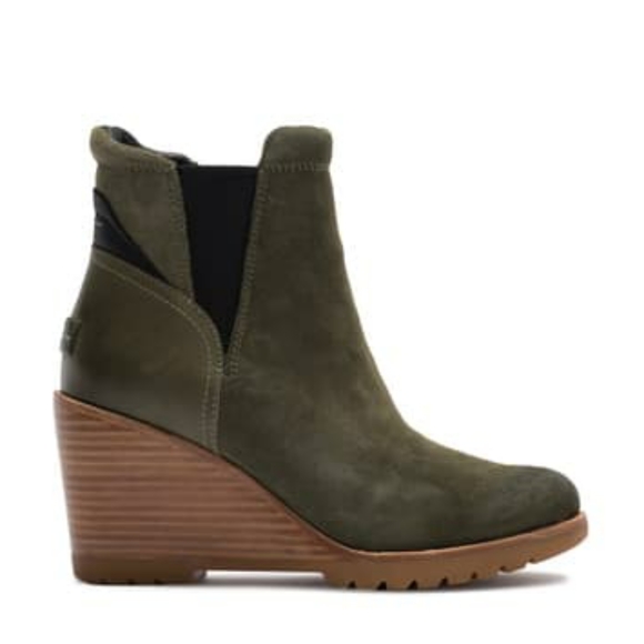 sorel after hours waterproof suede chelsea boot